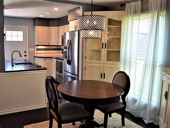 4th image of 5566 Cobblegate Dr