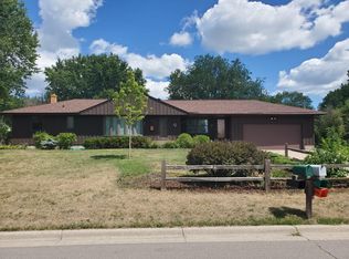 2870 Highridge Ter, Eagan, MN 55121