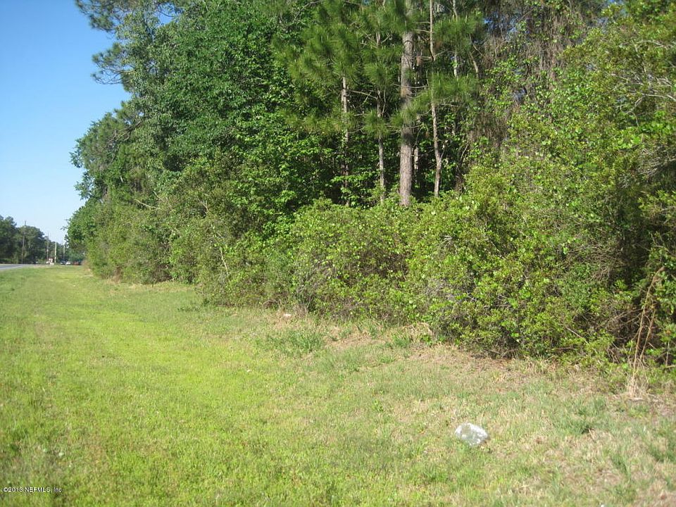 2nd image of 809 S Highway 17