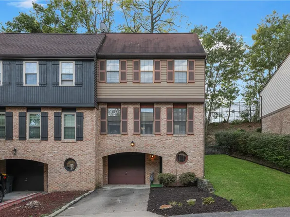 304 Sonnybrook Ct, Bethel Park, PA 15102