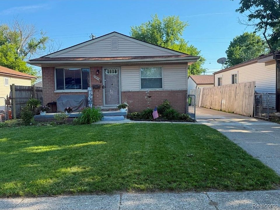 1st image of 20555 Woodward St