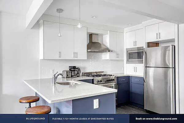 Rented by The Blueground | media 23