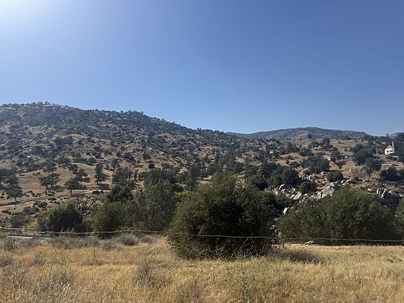 4th image of 2350&2352 Sweetwater Dr