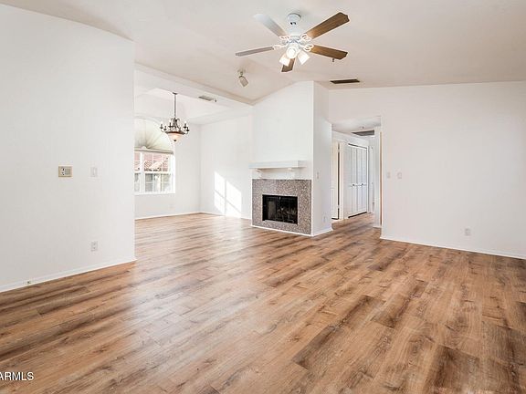 2nd image of 8300 E Via De Ventura Unit 2006