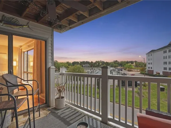 3200 Lynnhaven Dr APT 208, Virginia Beach, VA 23451