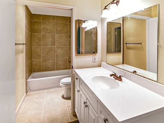 5th image of 3778 50th St Unit 12