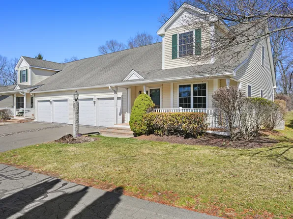 130 Meadow Brook Road #130, Oxford, CT 06478