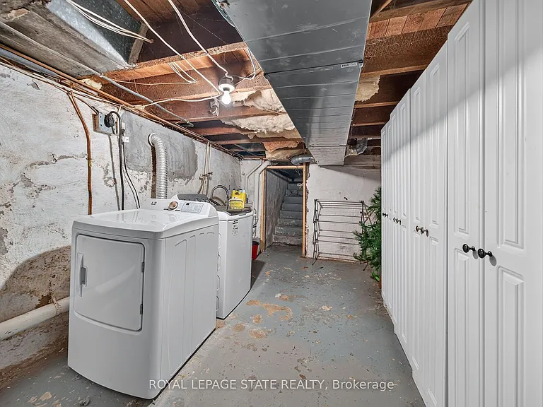 171 Emerald St S — Photo 33