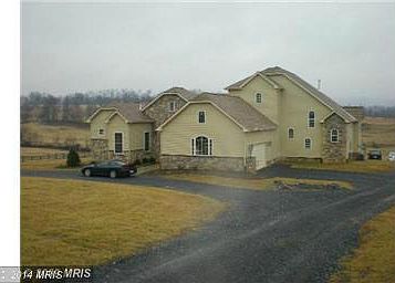 3rd image of 400 Stonymeade Dr