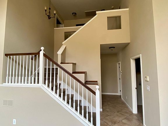 5th image of 1507 Centennial Dr