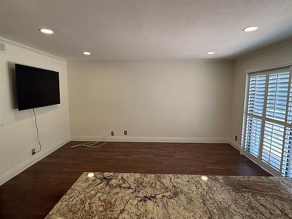 3rd image of 1632 Marconi Way