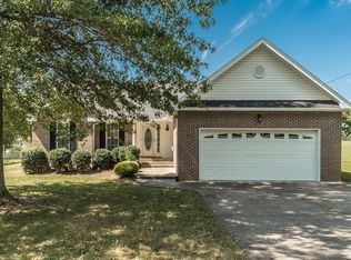 1272 Woods Ferry Rd, Gallatin, TN 37066