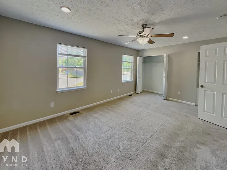 105 Bridgedale Ct — Photo 8