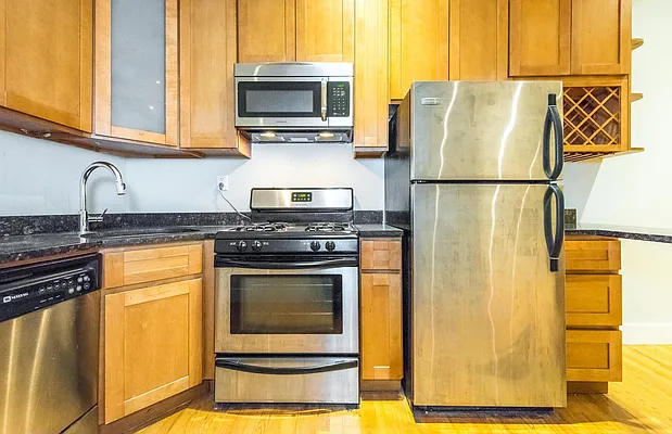 Rented by Nooklyn NYC LLC | media 50