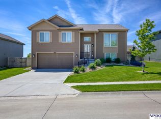 8166 S 186th St, Gretna, NE 68028