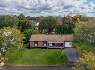5216 Shawnee Blvd, Schnecksville, PA 18078