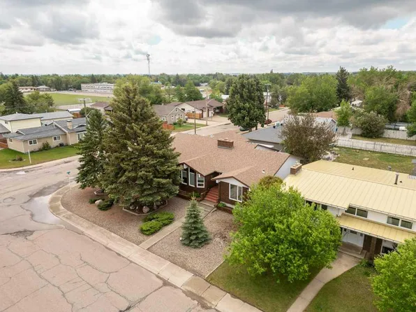 2201 N 21st Ave, Coaldale, AB T1M 1J1