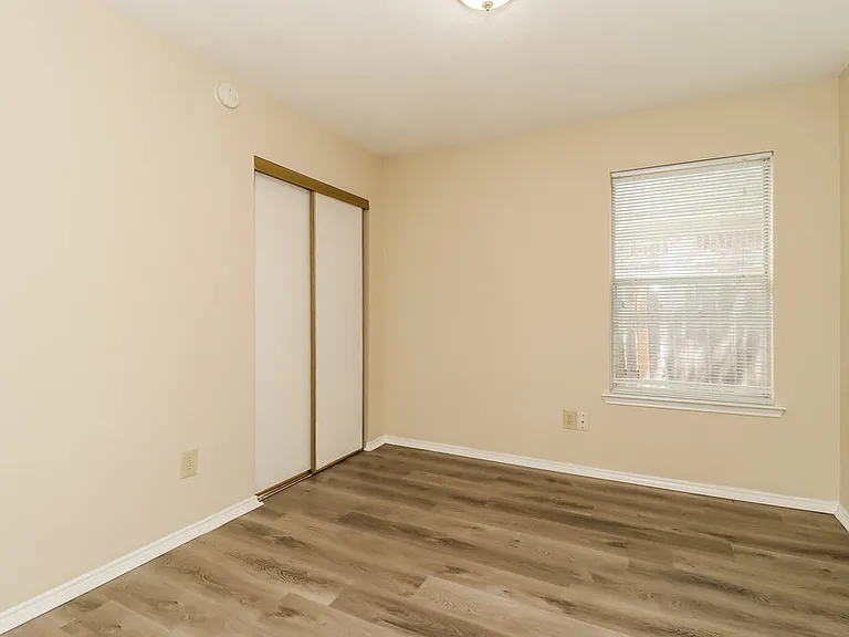 4001 Periwinkle Dr — Photo 15