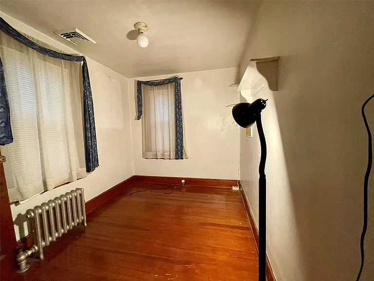 112 N Roosevelt Ave — Photo 12