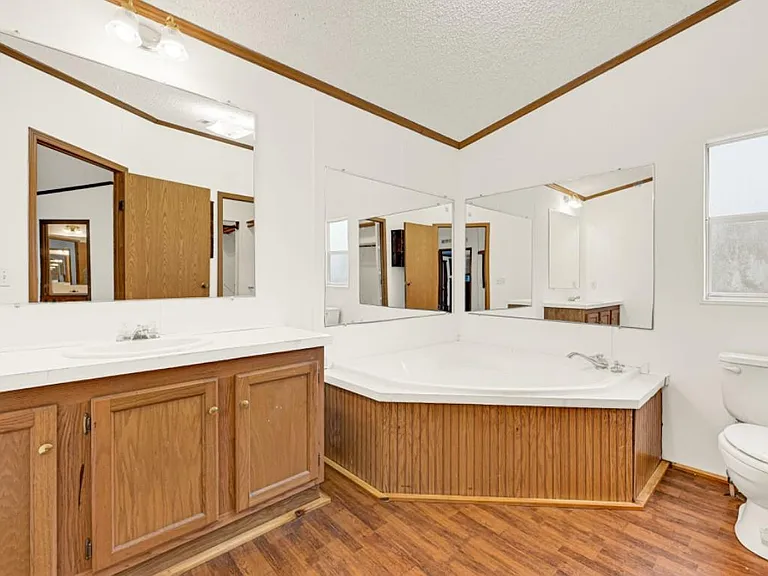26410 Country Woods Trl — Photo 16