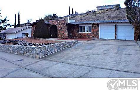 2nd image of 537 Thunderbird Dr