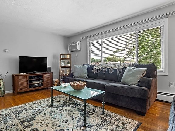 5th image of 70 Mudge St #21
