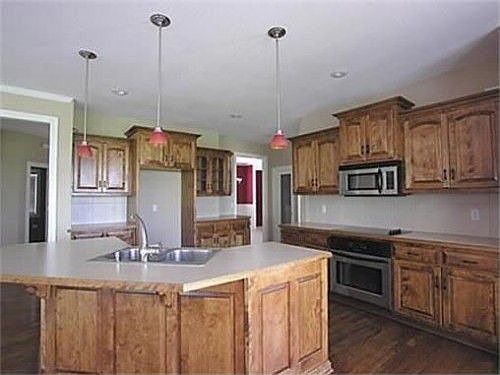 3rd image of 10420 N Cypress Ave