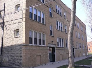 2552 N Harding Ave #1, Chicago, IL 60647