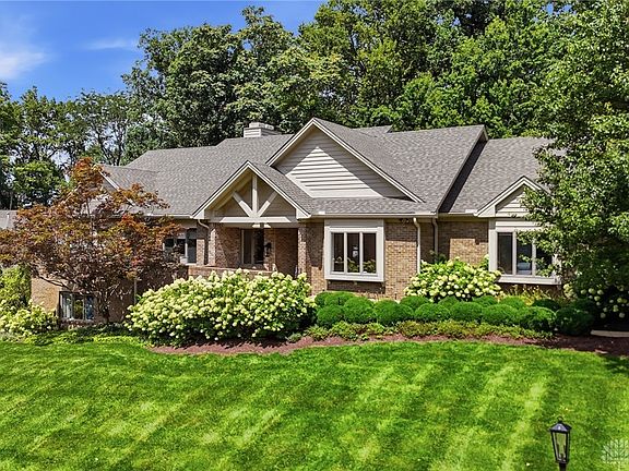 2nd image of 4962 Walnut Walk