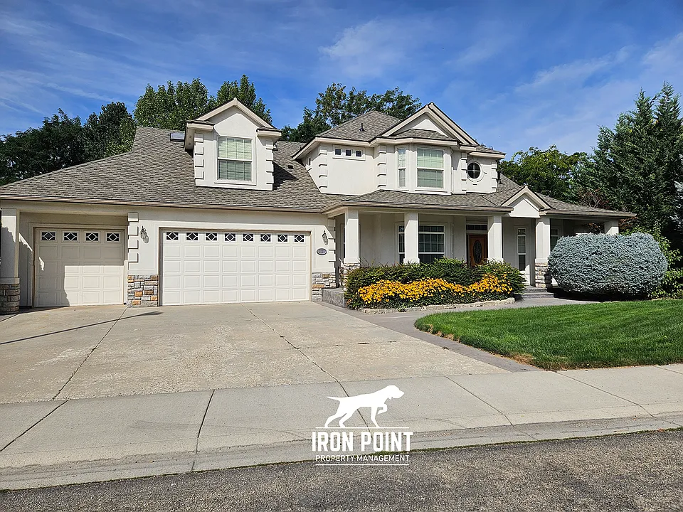 2127 S Alaska Way