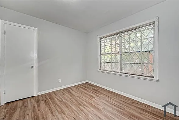 4203 Tavenor Ln — Photo 12