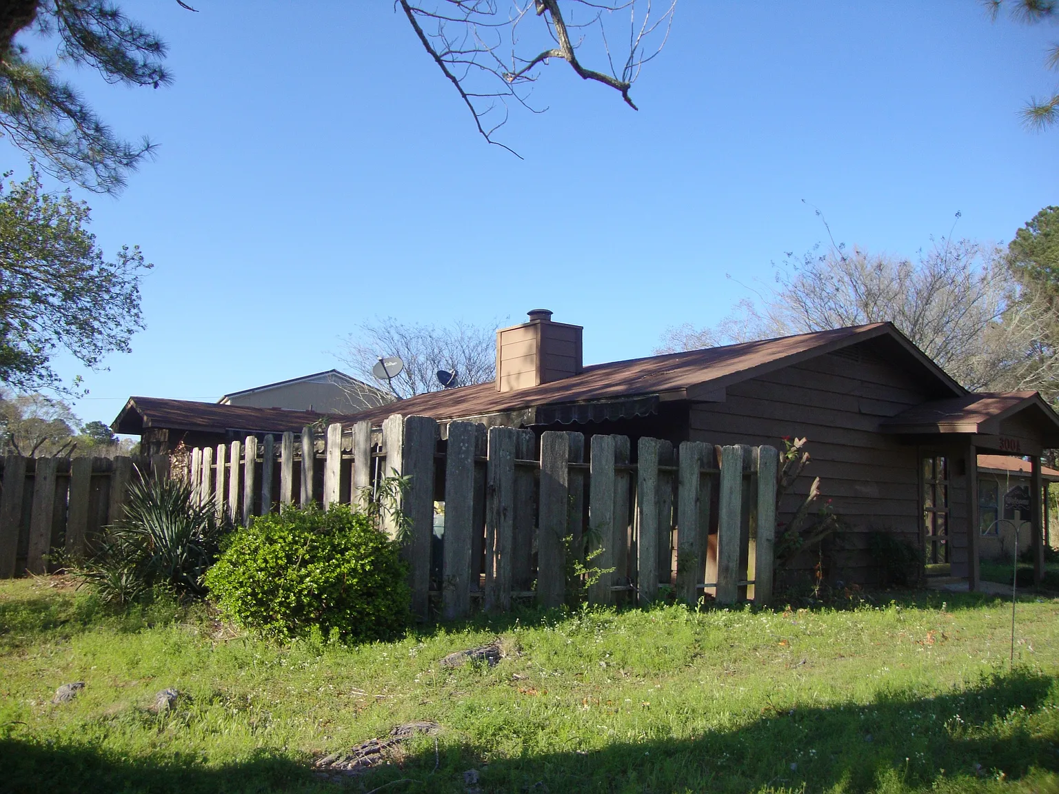 2 bed, 1037 sqft, $1,235 — Photo 1