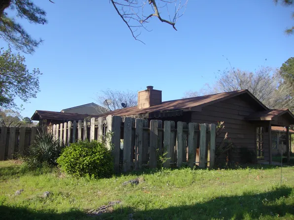 300 Lindale St #A, Clinton, MS 39056