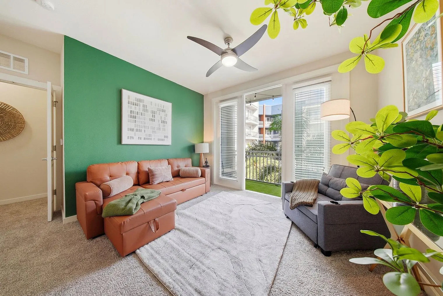 2 bed, 2.0 bath, 1097 sqft, $5,122 — Photo 1