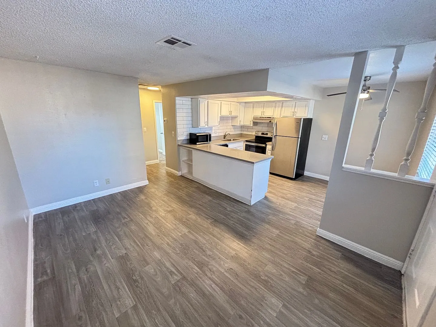 Beautiful 1Bed/1Bath home located in Craigmont Villas Community — Photo 4