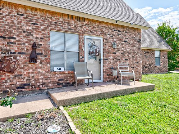3rd image of 641 Green Valley Dr