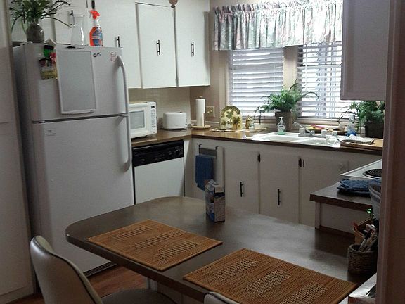 CUTE BREAKFAST BAR