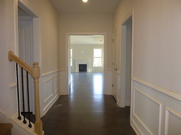 4th image of 132 Broadleigh Ct Lot 43