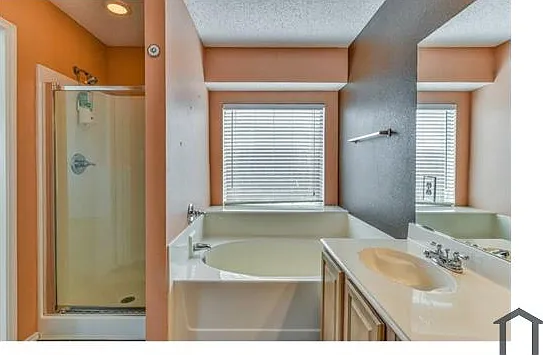 3933 Silver Springs Dr — Photo 15