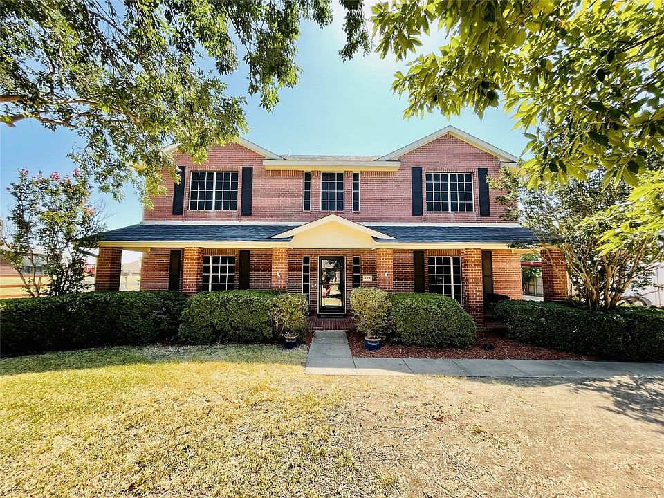 1st image of 920 Meghann Ln