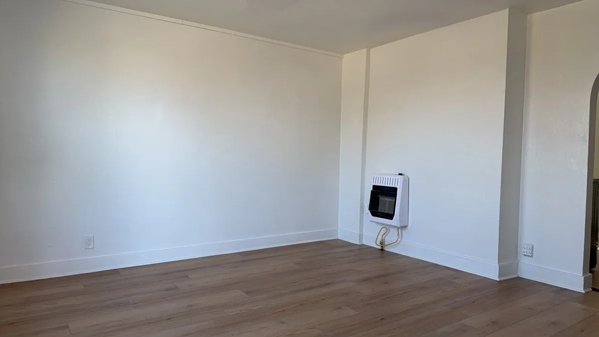 1 bed, $1,095 — Photo 2