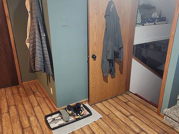 3rd image of 1305 N St