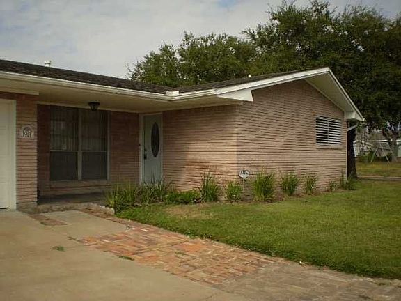 2nd image of 1901 Mary Moody Northen Blvd