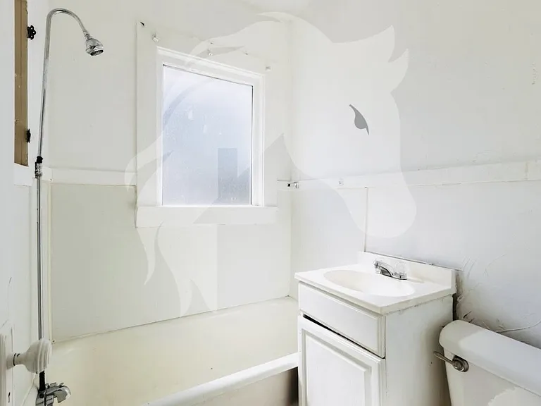 820 S 6th St #4 — Photo 16