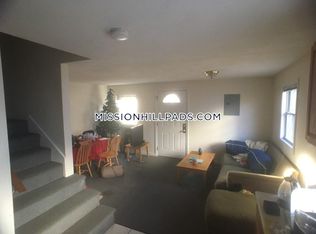 24 Lawn St #1P, Boston, MA 02120