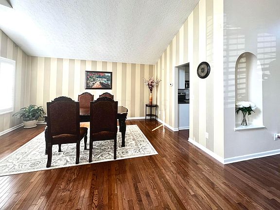 5th image of 3964 Hampshire Ave