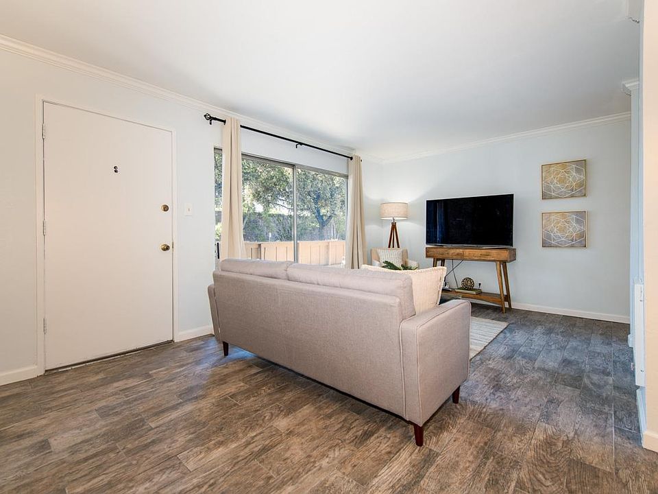 1st image of 490 Auburn Way APT 22