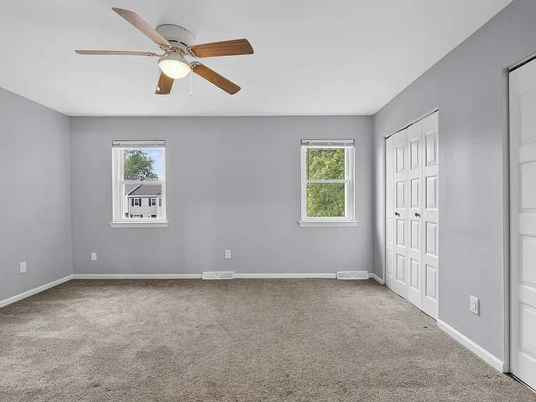 46 Village Dr — Photo 13