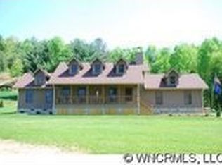 113 Berry Ln, Waynesville, NC 28785