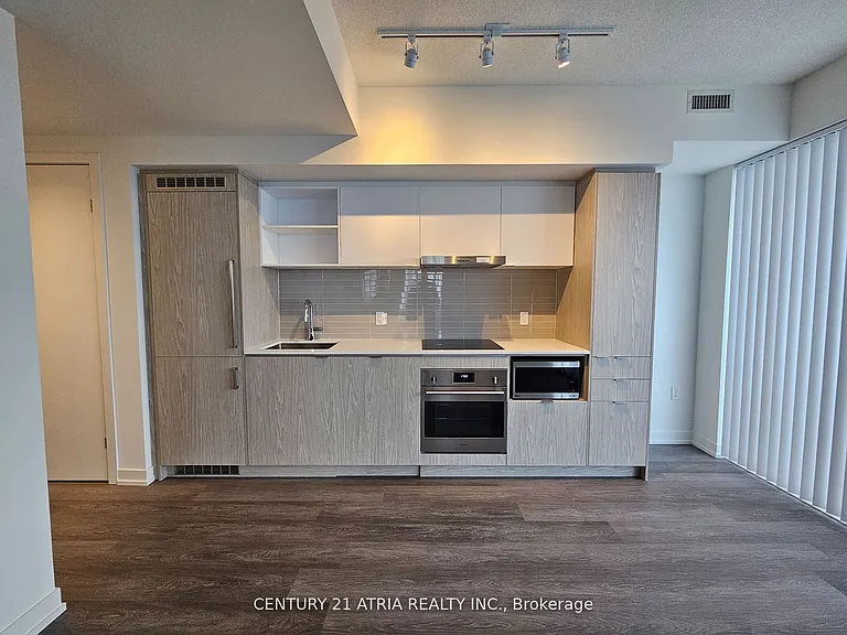 55 Cooper St #4305 — Photo 7